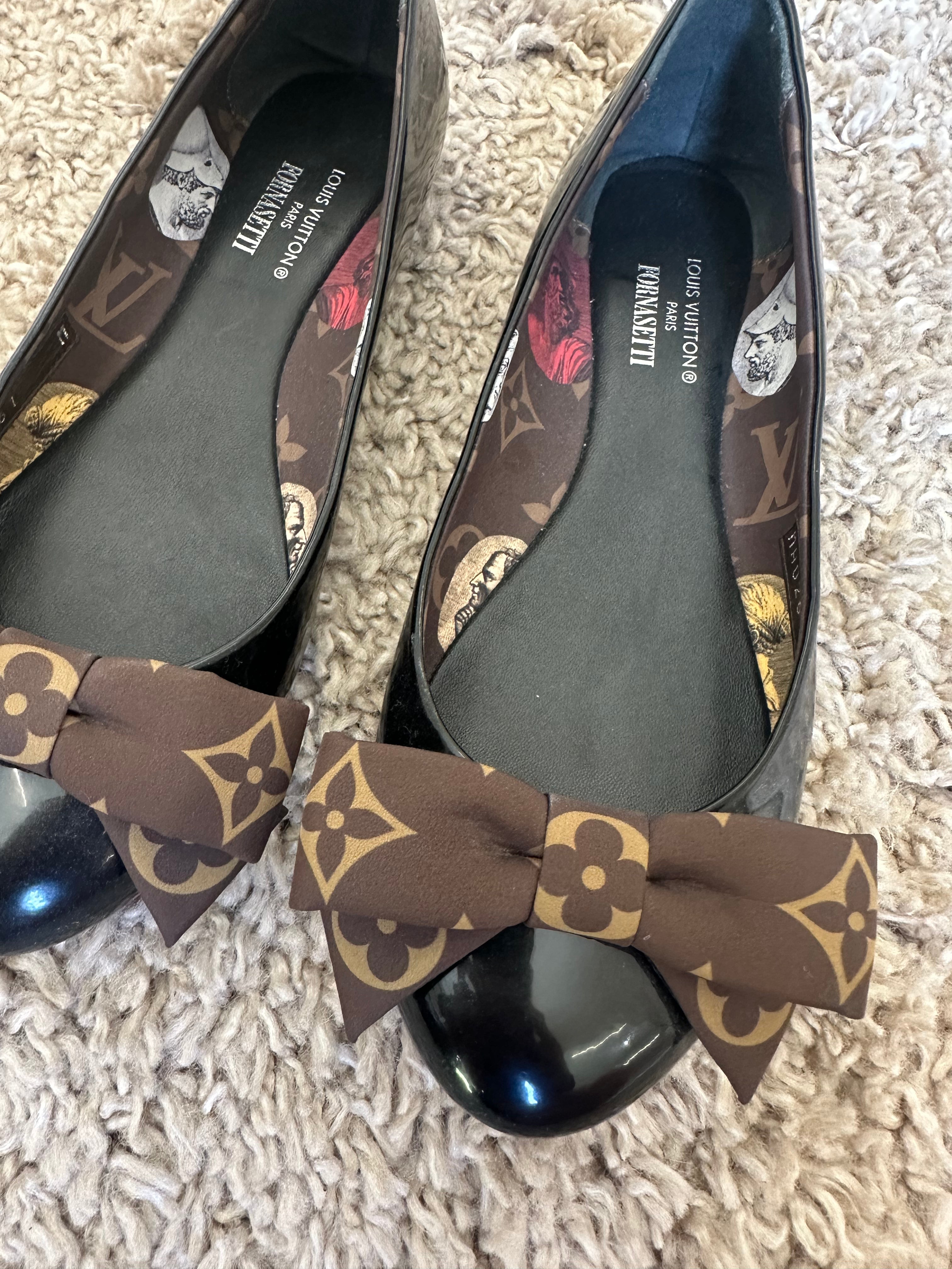 Louis Vuitton Pumps (EU35)