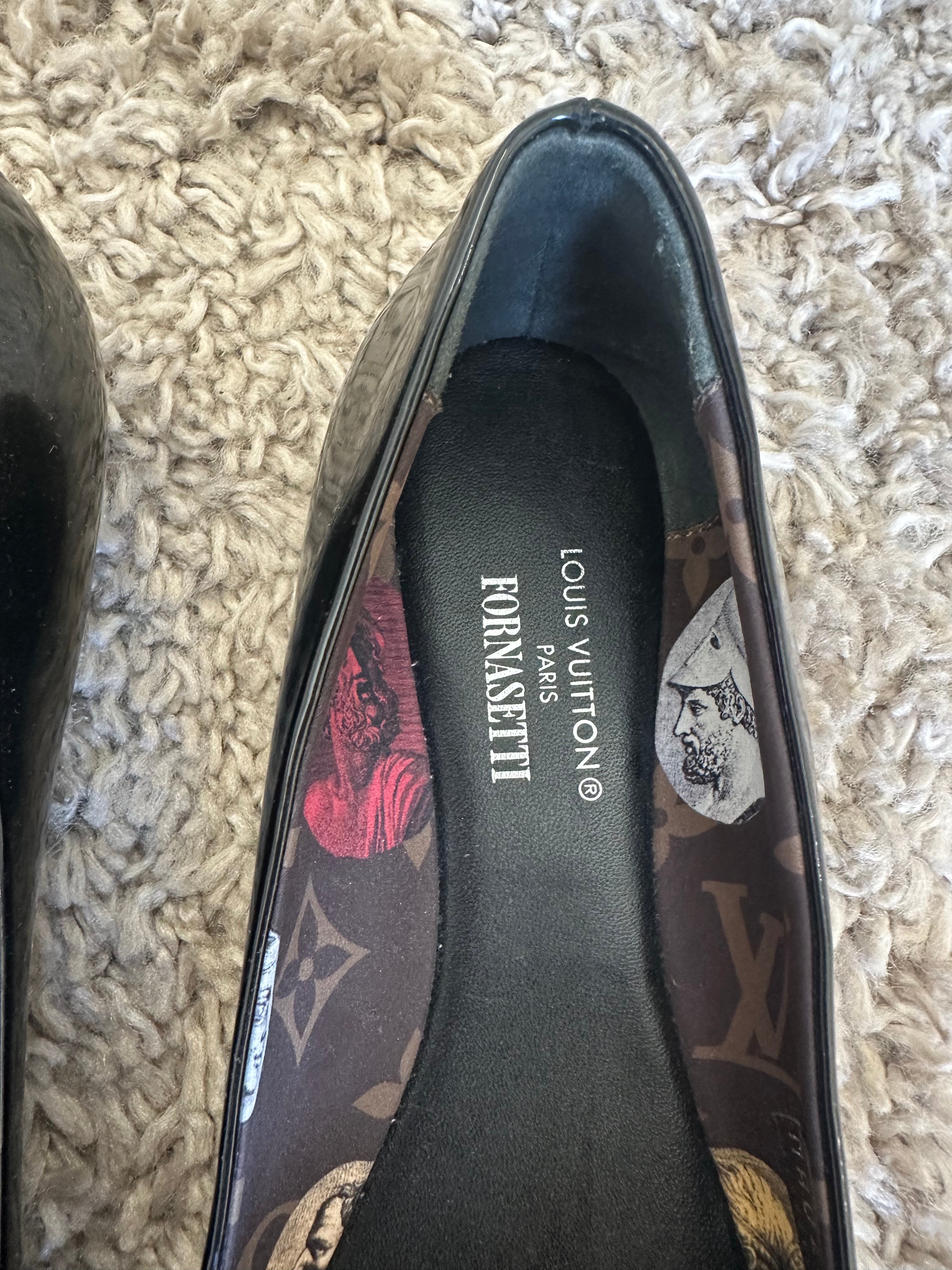 Louis Vuitton Pumps (EU35)