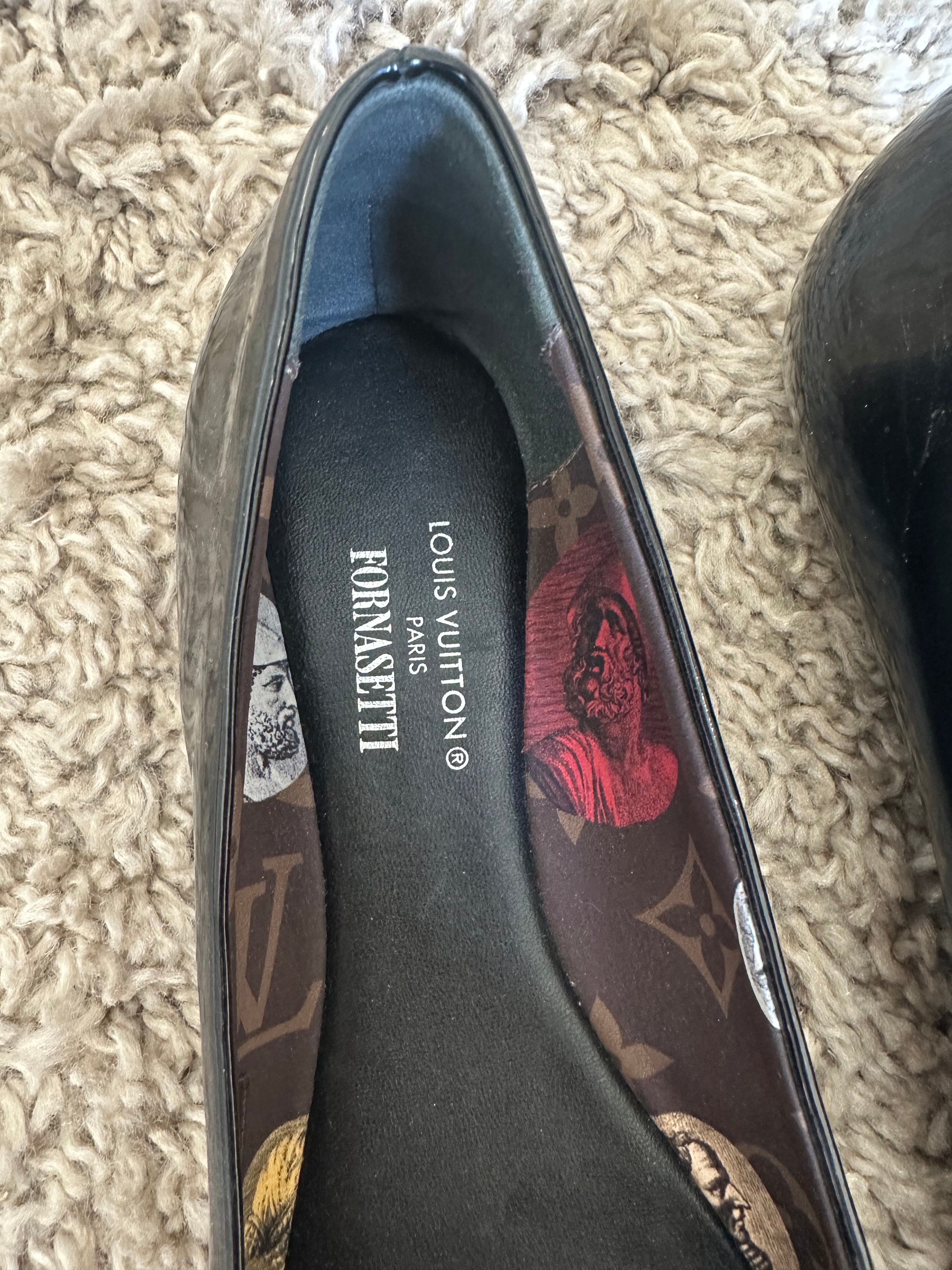 Louis Vuitton Pumps (EU35)