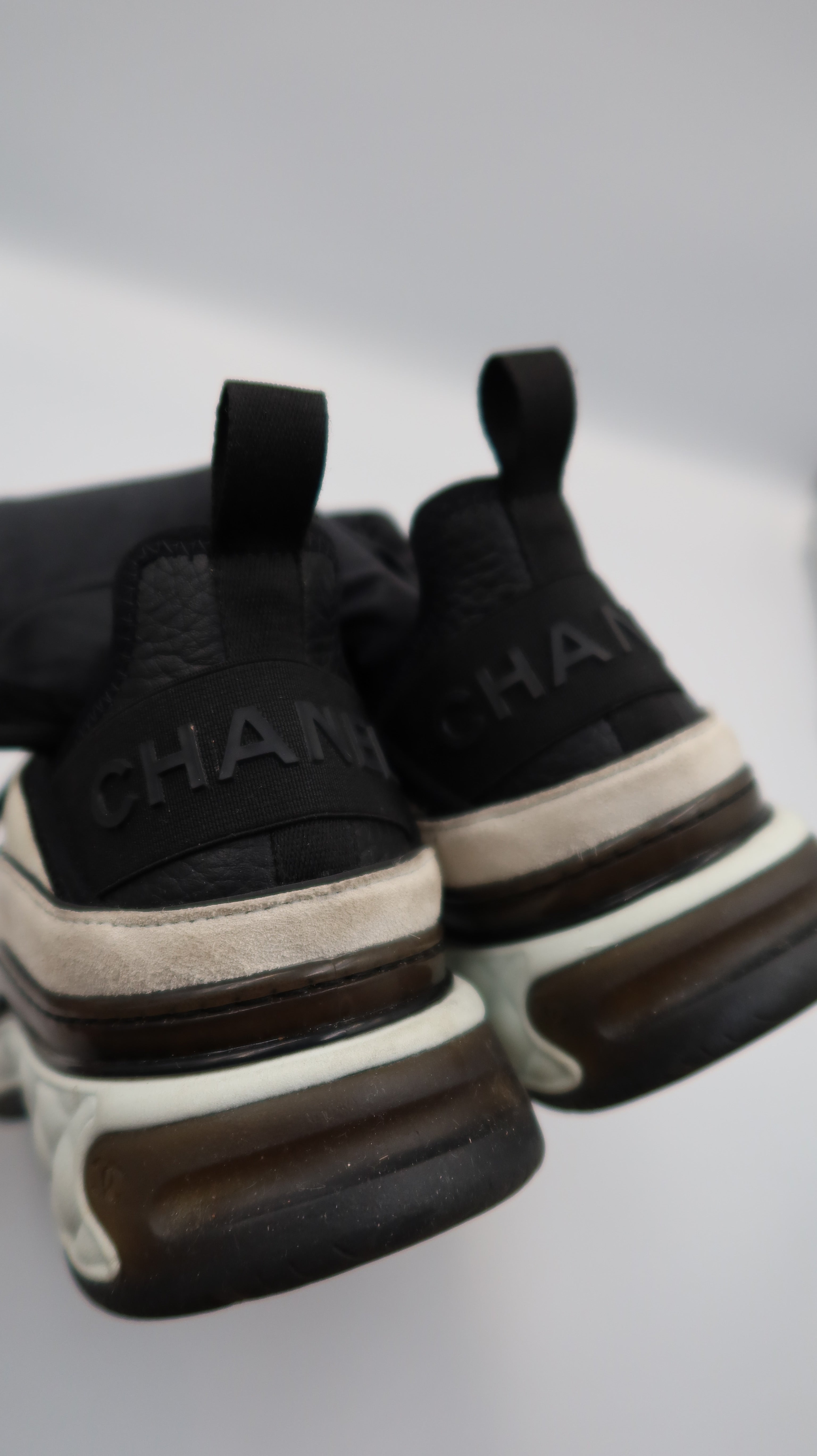 Chanel Sneakers (EU37)