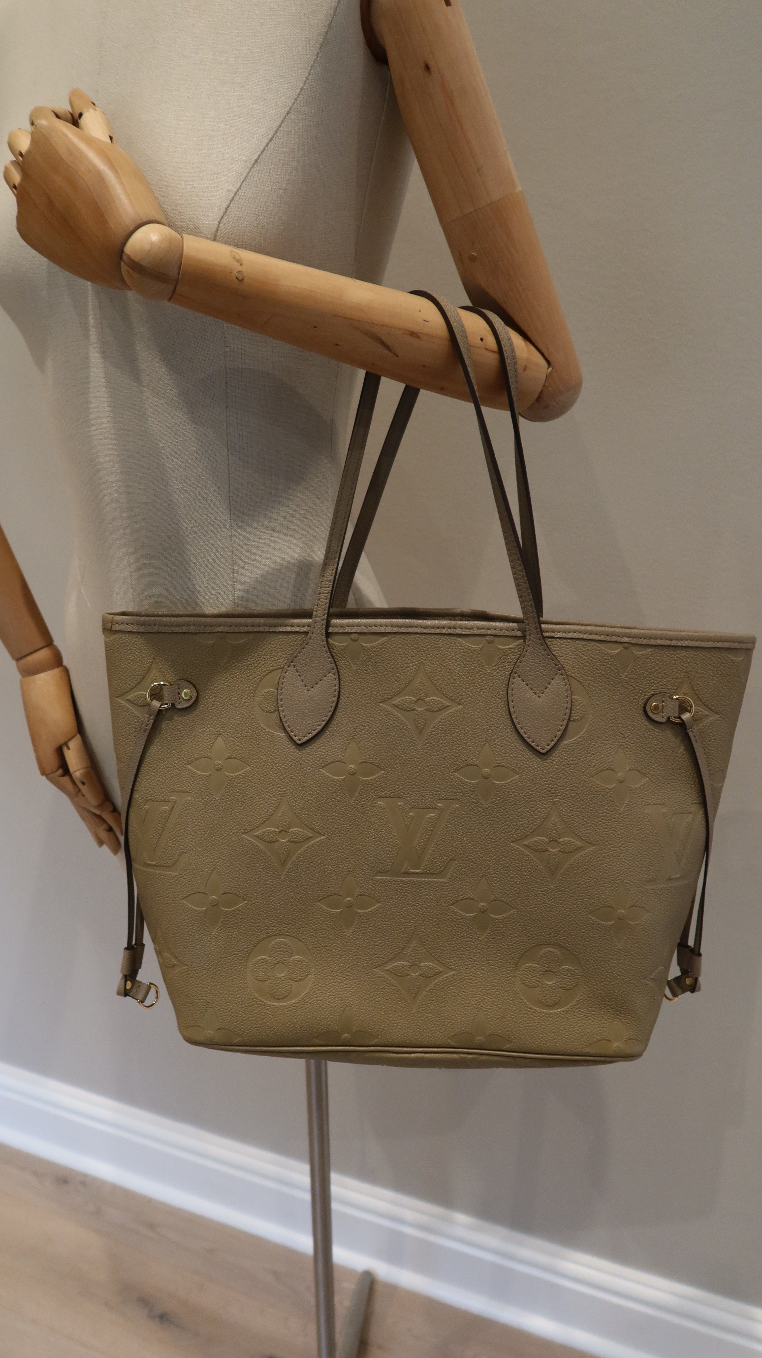 Louis Vuitton Neverfull MM