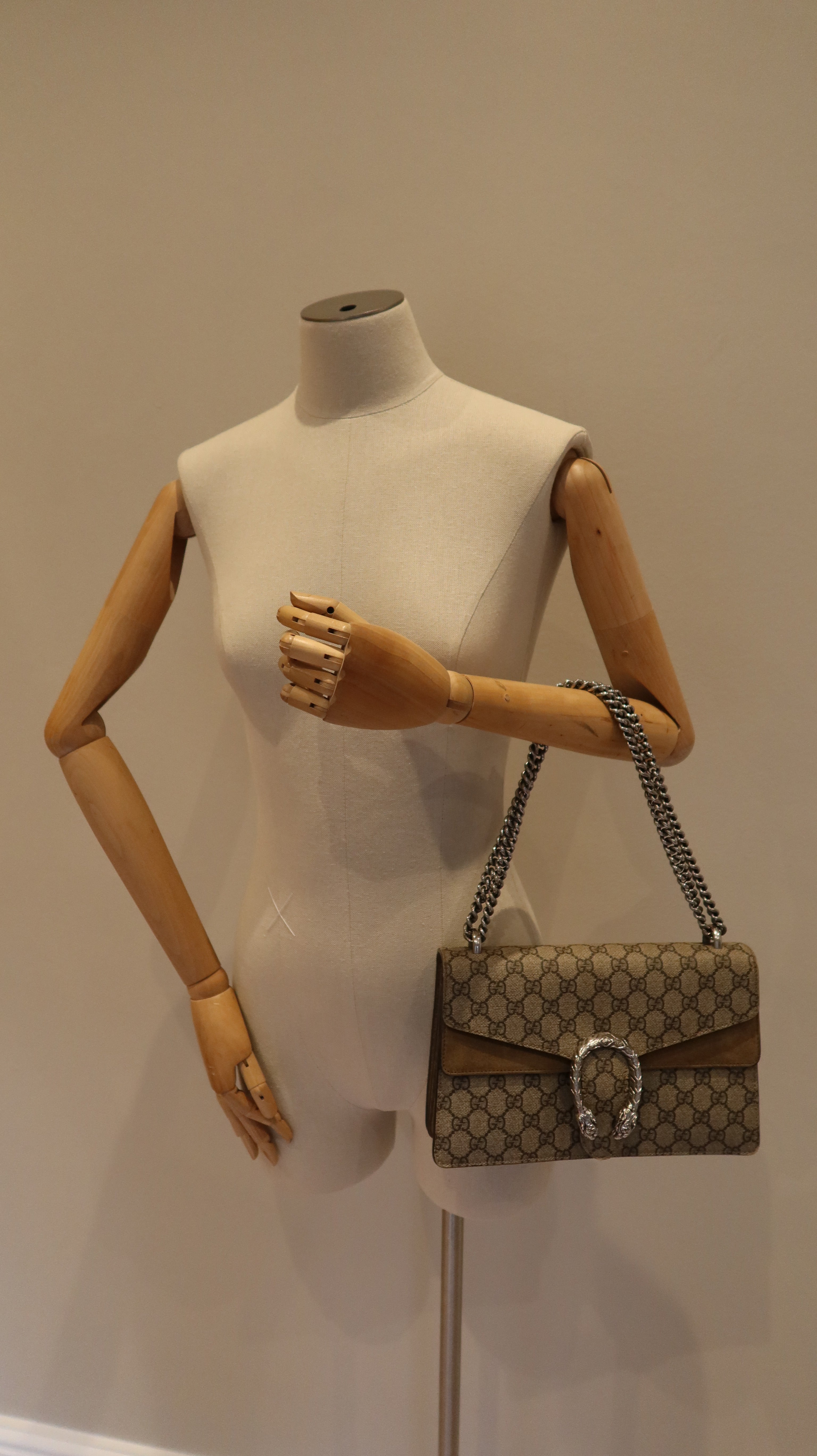 Gucci Dionysus Shoulder Bag