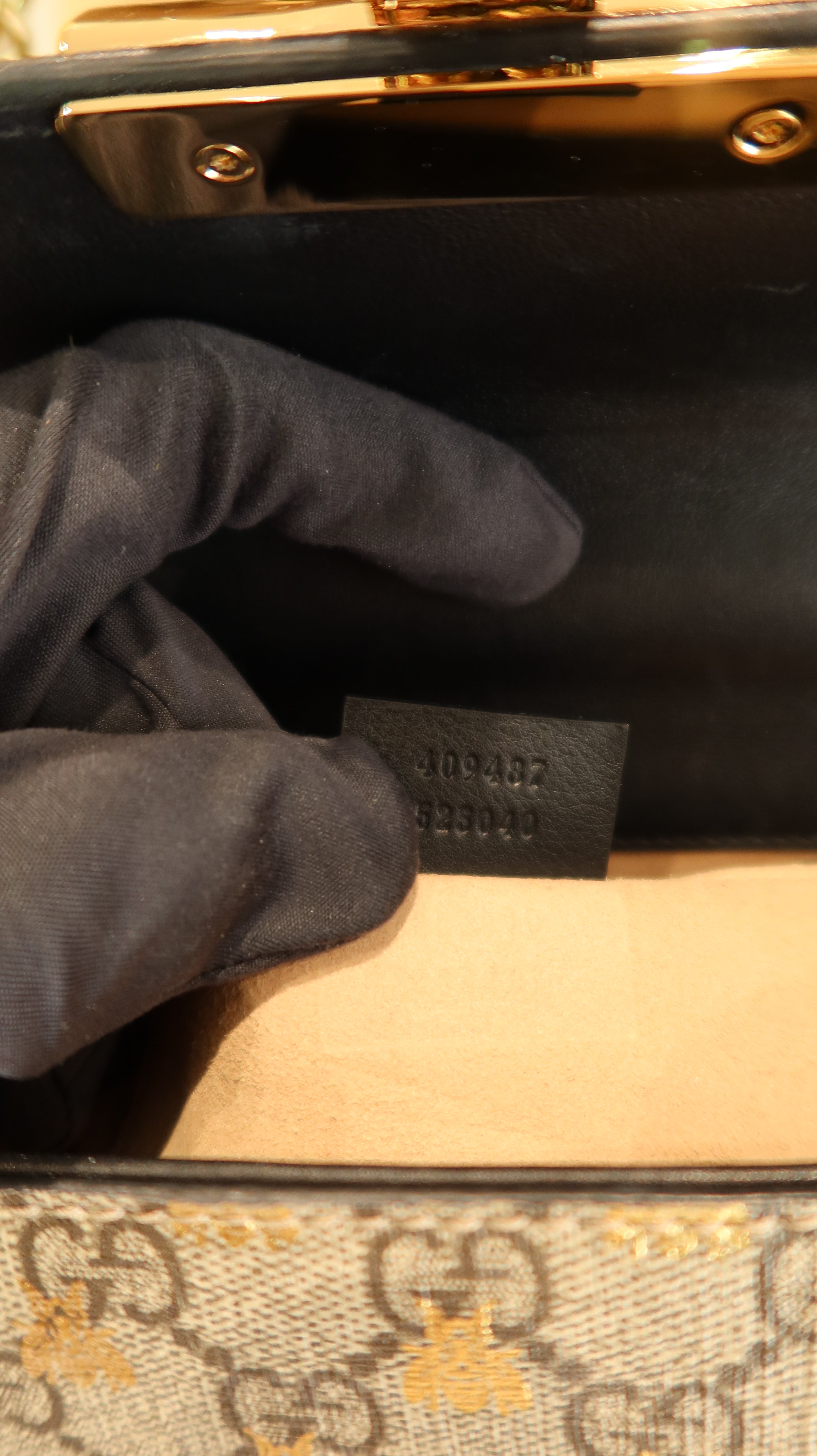 Gucci GG Supreme Padlock Bag